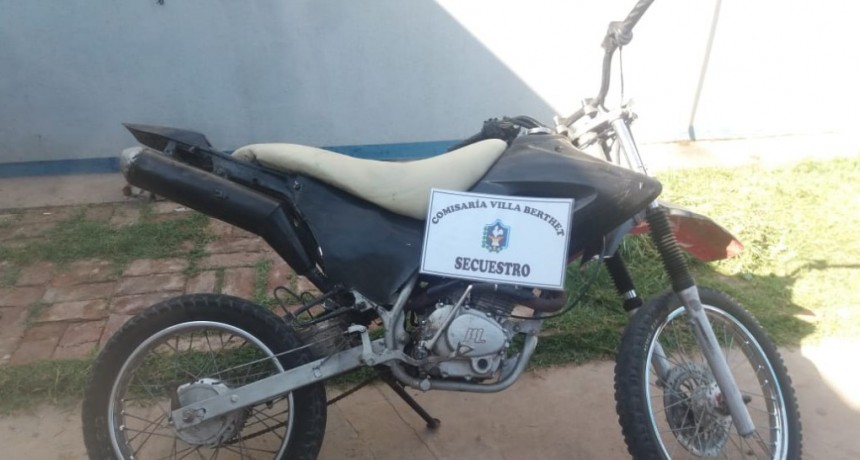 Villa Berthet: RECUPERAN UNA MOTOCICLETA CON PEDIDO DE SECUESTROS DEL 2012