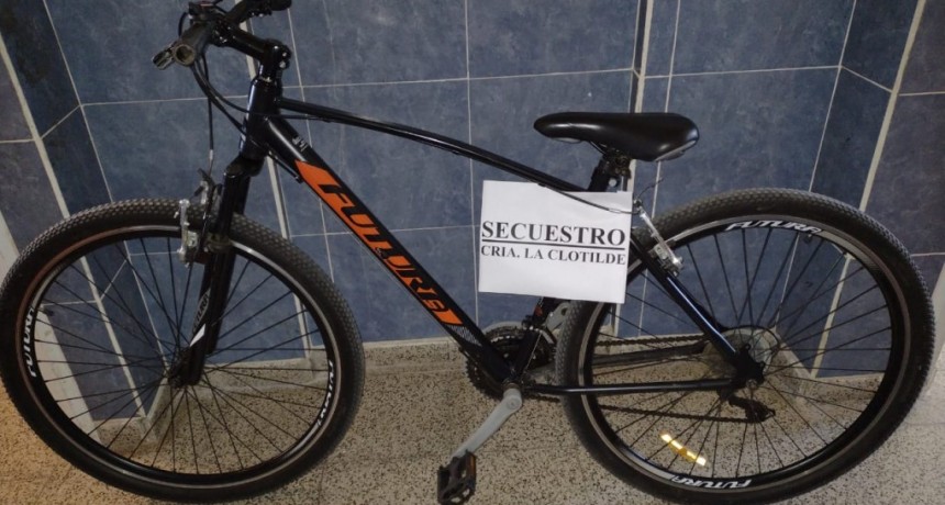La Clotilde: LE ROBARON LA BICICLETA CUANDO ESTABA ALOJADO EN LA COMISAR&Iacute;A POR INFRACCI&Oacute;N A LA LEY 23.723