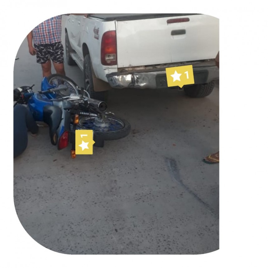 La Clotilde: UNA MUJER RESULT&Oacute; LESIONADA Y CON P&Eacute;RDIDA DE CONOCIMIENTO TRAS COLISIONAR UNA CAMIONETA ESTACIONADA