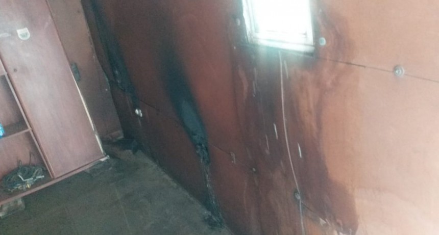 San Bernardo: SE INCENDI&Oacute; "RADIO LA GENTE", EL FUEGO NO PROVOC&Oacute; P&Eacute;RDIDAS HUMANAS