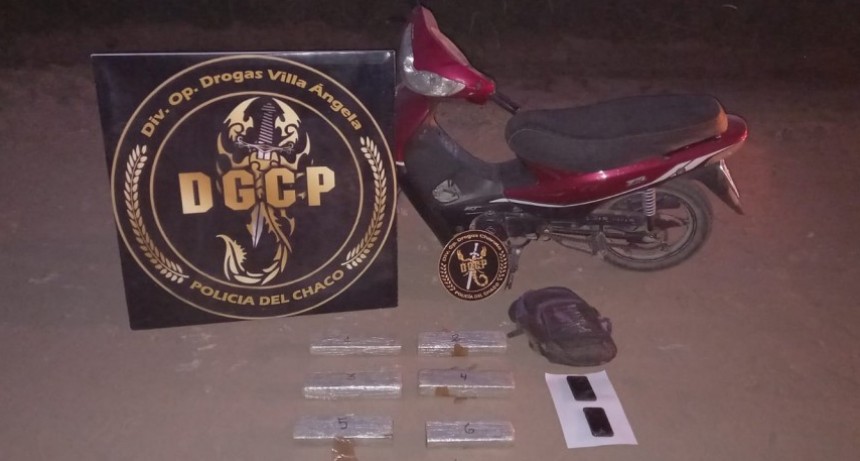 Villa &Aacute;ngela: DETIENEN A DOS PERSONAS Y DEMORAN A DOS MAS POR EL SECUESTRO DE MAS DE 6 KILOS DE MARIHUANA