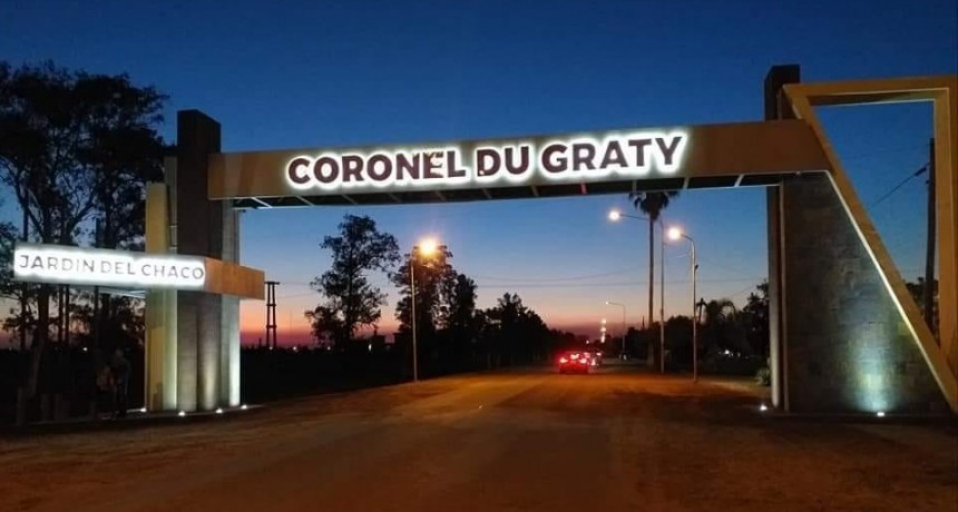 EL INTENDENTE DE VILLA &Aacute;NGELA ADALBERTO PAPP SALUDA A CORONEL DU GRATY EN SU 80&deg; ANIVERSARIO