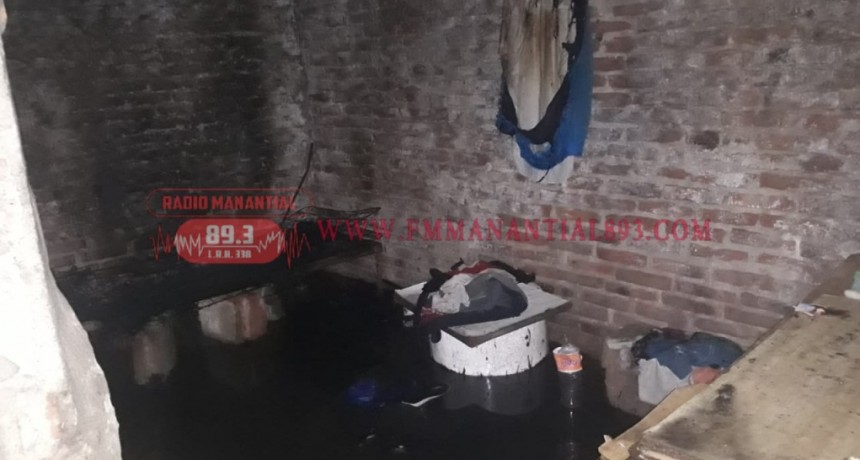 Villa &Aacute;ngela: SE INCENDI&Oacute; UNA VIVIENDA | LA DIVISI&Oacute;N DE BOMBEROS LOGR&Oacute; LA EXTINCI&Oacute;N DEL FUEGO