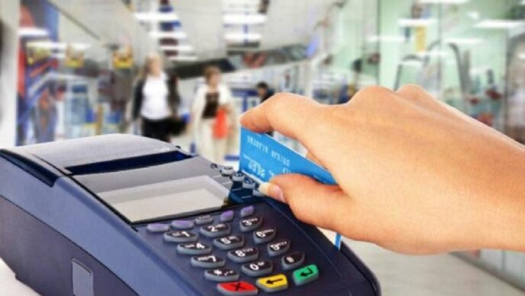 Viajes al exterior: qu&eacute; tener en cuenta para el uso de tarjetas