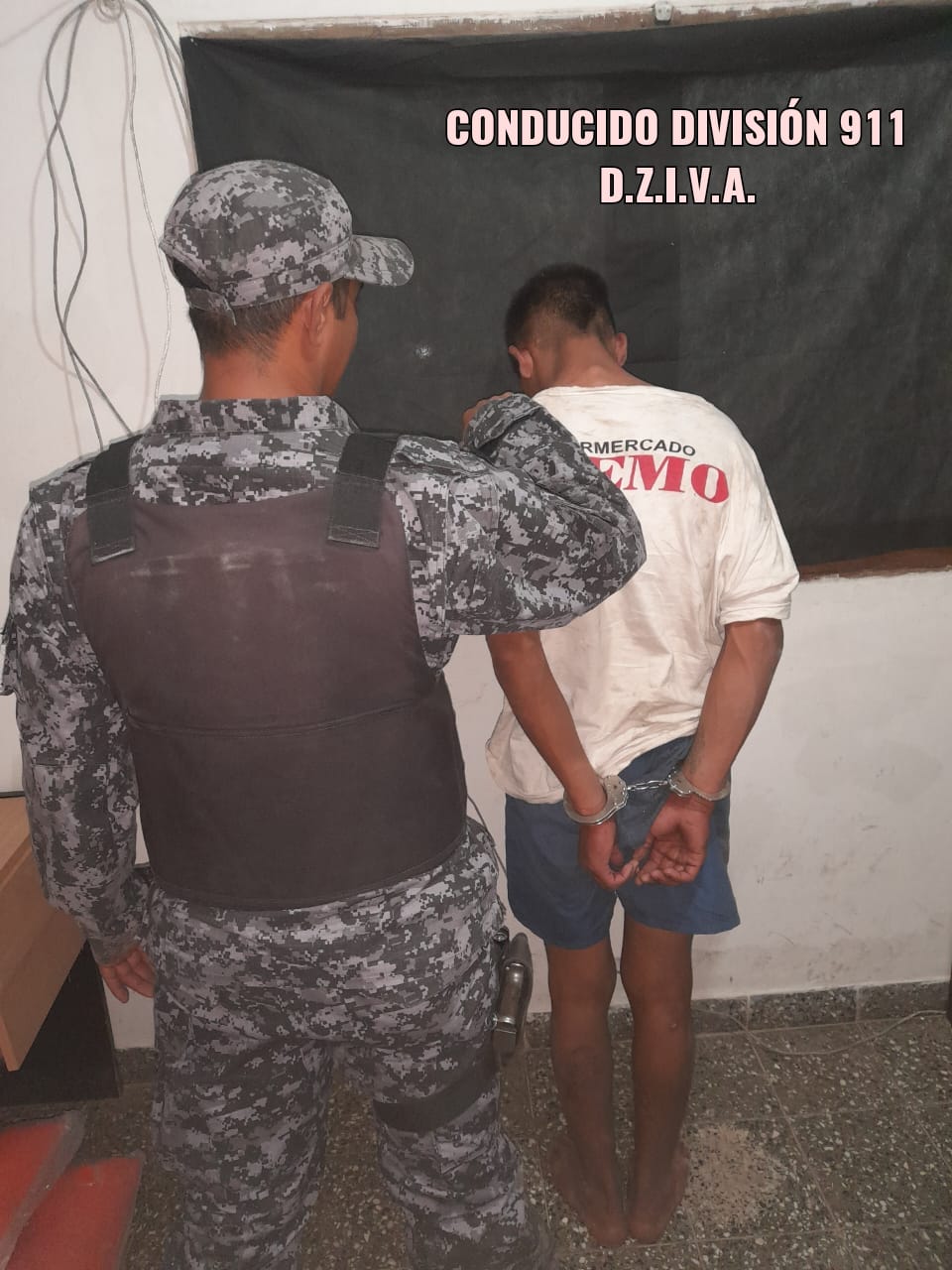 Villa &Aacute;ngela: FAMILIARES DE UN MENOR HIRIERON A DOS POLICIAS Y DA&Ntilde;ARON UN MOVIL DE LA DIVISI&Oacute;N 911