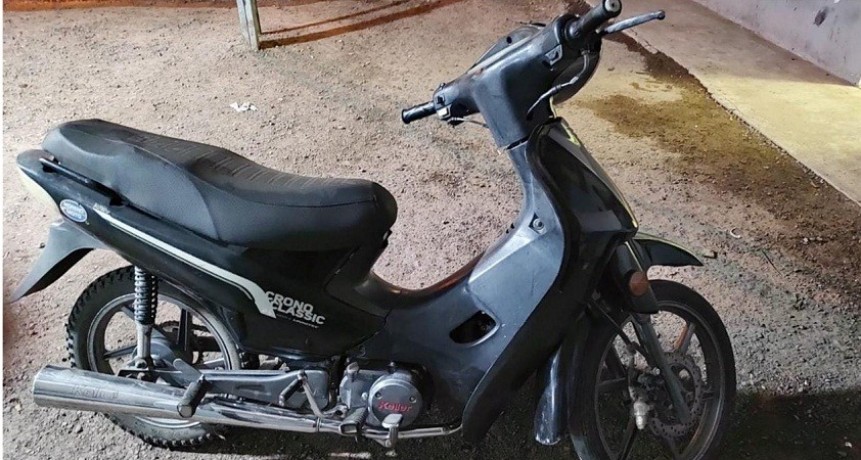 Villa &Aacute;ngela: RECUPERAN UNA MOTO QUE  FUE SUSTRA&Iacute;DA AYER A LA MA&Ntilde;ANA