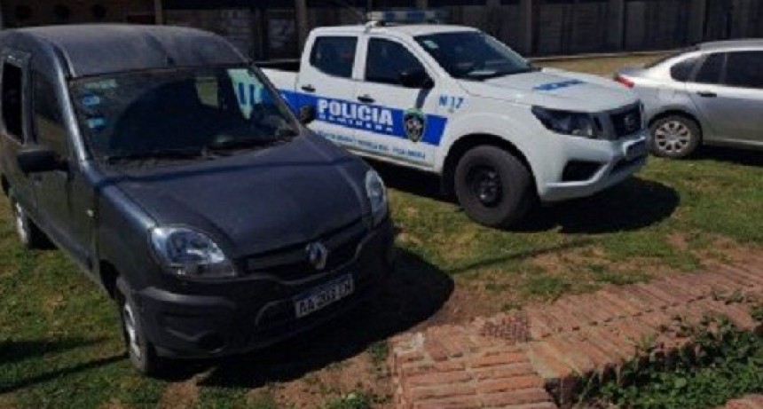 Villa &Aacute;ngela: CAMINERA INTERCEPT&Oacute; UN VEH&Iacute;CULO QUE CIRCULABA CON PATENTE AP&Oacute;CRIFA