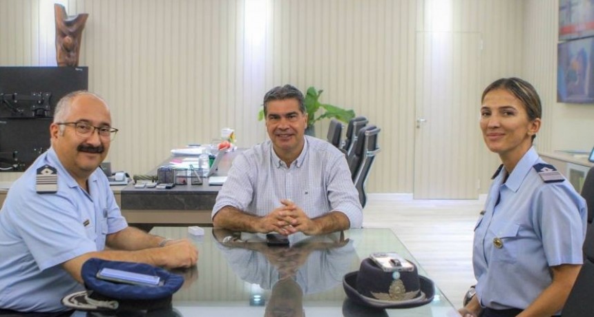 CAPITANICH MANTUVO REUNIONES CON AUTORIDADES DE LA BASE &Aacute;REA MILITAR RESISTENCIA Y DE LA PREFECTURA NAVAL