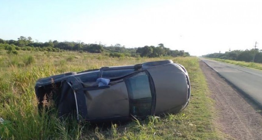 Entre Gancedo y General Capdevila: TRES HERIDOS TRAS UN ACCIDENTE Y VUELCO EN RUTA NACIONAL 89 A POCOS METROS DE UN BACHE