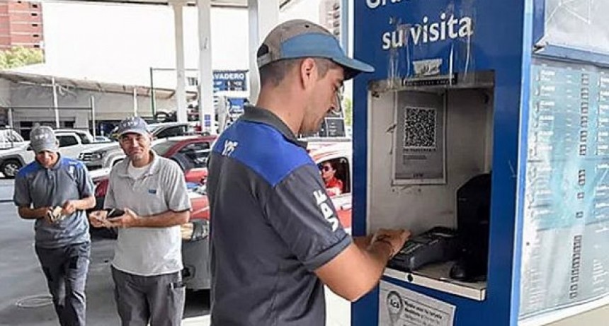 ESTACIONES DE SERVICIO SEGUIR&Aacute;N ACEPTANDO PAGO CON TARJETAS DE CR&Eacute;DITO POR UN TIEMPO M&Aacute;S