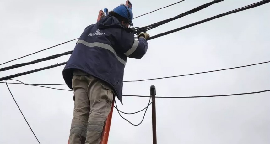 Villa &Aacute;ngela: EL GERENTE DE SECHEEP RESPONDI&Oacute; LAS INCERTIDUMBRES SOBRE LOS CORTES DE ENERG&Iacute;A DURANTE LA TORMENTA EL FIN DE SEMANA| RIVAS: &ldquo;Las fallas no se detectaron, y se tuvo que recorrer aislador por aislador&rdquo;