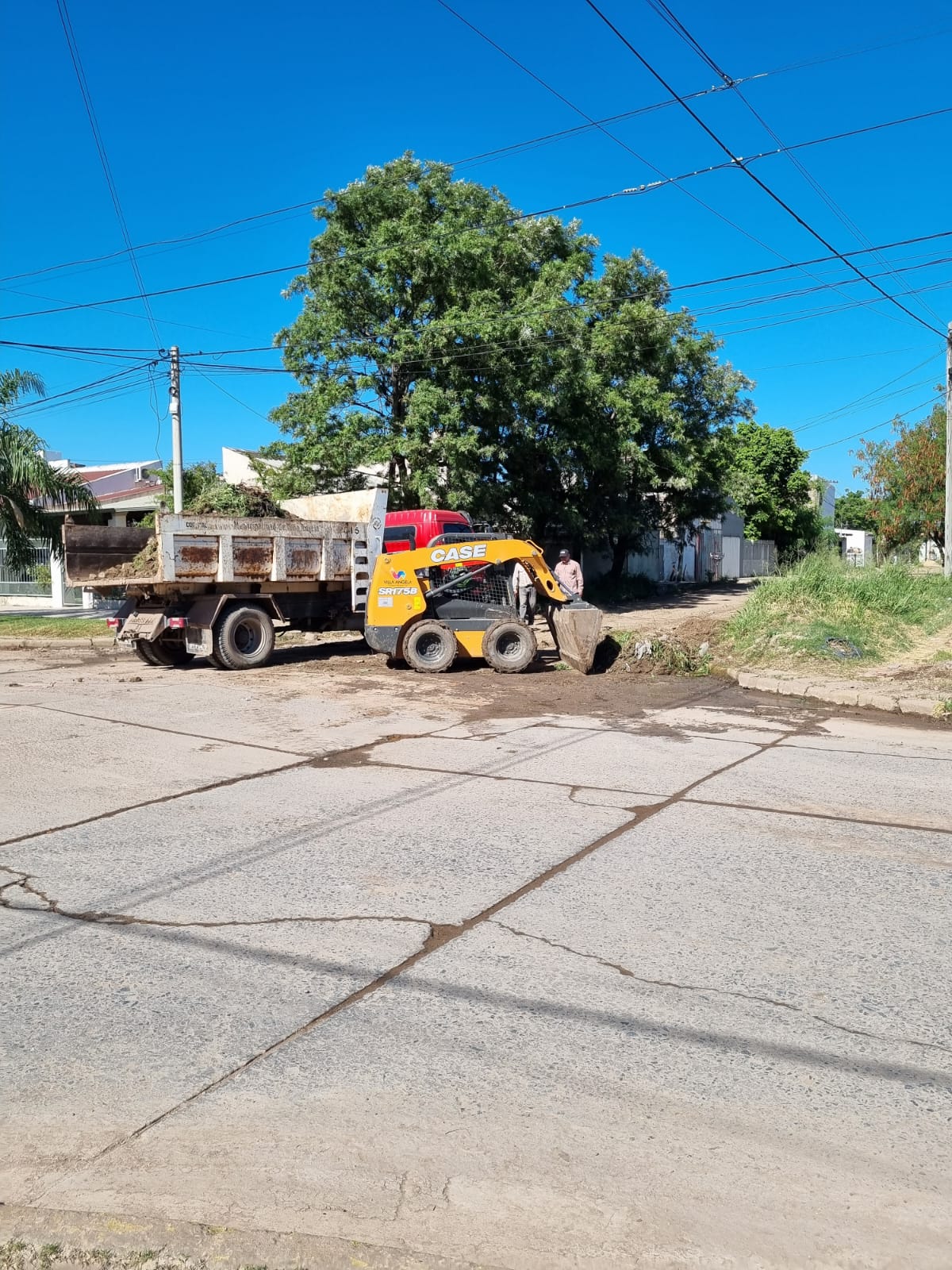 Villa &Aacute;ngela: SERVICIOS P&Uacute;BLICOS INTENSIFICA TRABAJOS DE MANTENIMIENTO EN LA CIUDAD