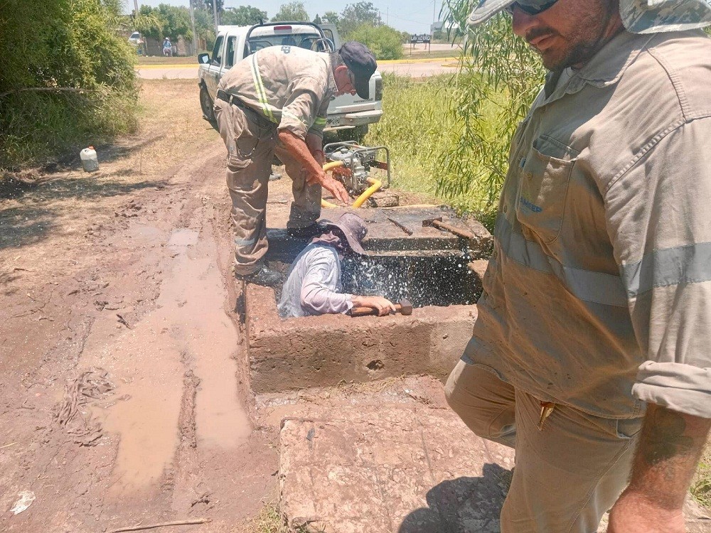 SAMEEP REPARÓ CÁMARA DEL PRIMER ACUEDUCTO, TRAS DETECTARSE VANDALISMO EN EL TRAMO VILLA ÁNGELA-SANTA SYLVINA