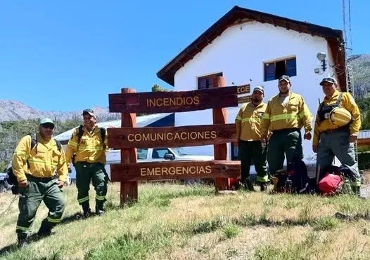 De El Impenetrable a Los Alerces: BRIGADISTAS CHAQUEÑOS AYUDAN CON LOS INCENDIOS DEL SUR