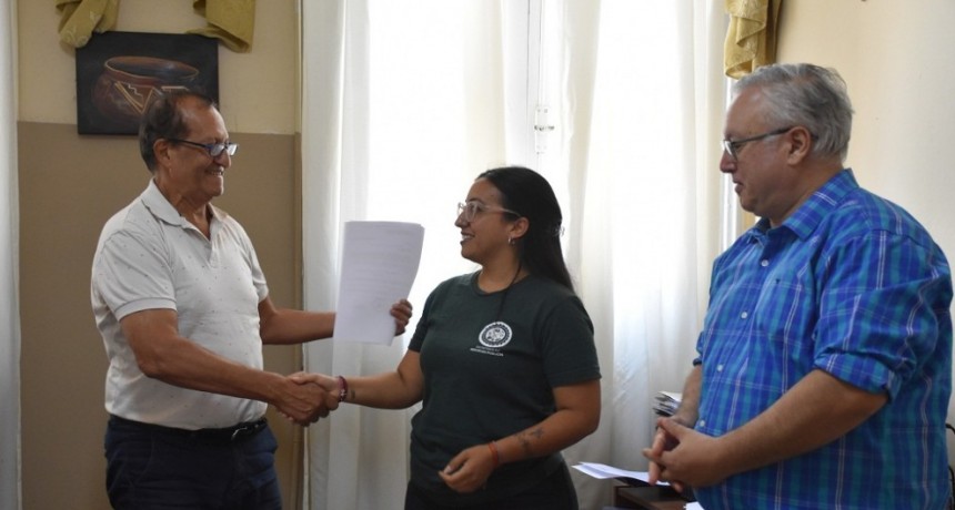 Villa &Aacute;ngela: ADALBERTO PAPP DESIGNO A LA NUEVA SUBSECRETARIA DE SERVICIOS P&Uacute;BLICOS 