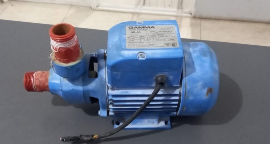 San Bernardo: OCULTA ENTRE MALEZAS ENCUENTRAN UNA BOMBA DE AGUA 