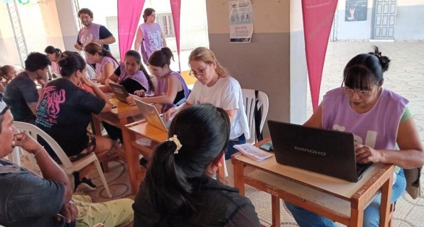 LOS OPERATIVOS DE INSCRIPCI&Oacute;N AL SUBSIDIO NACIONAL Y DESCUENTO VERANO LLEGARON A SAN BERNARDO, LA CLOTILDE Y LA TIGRA