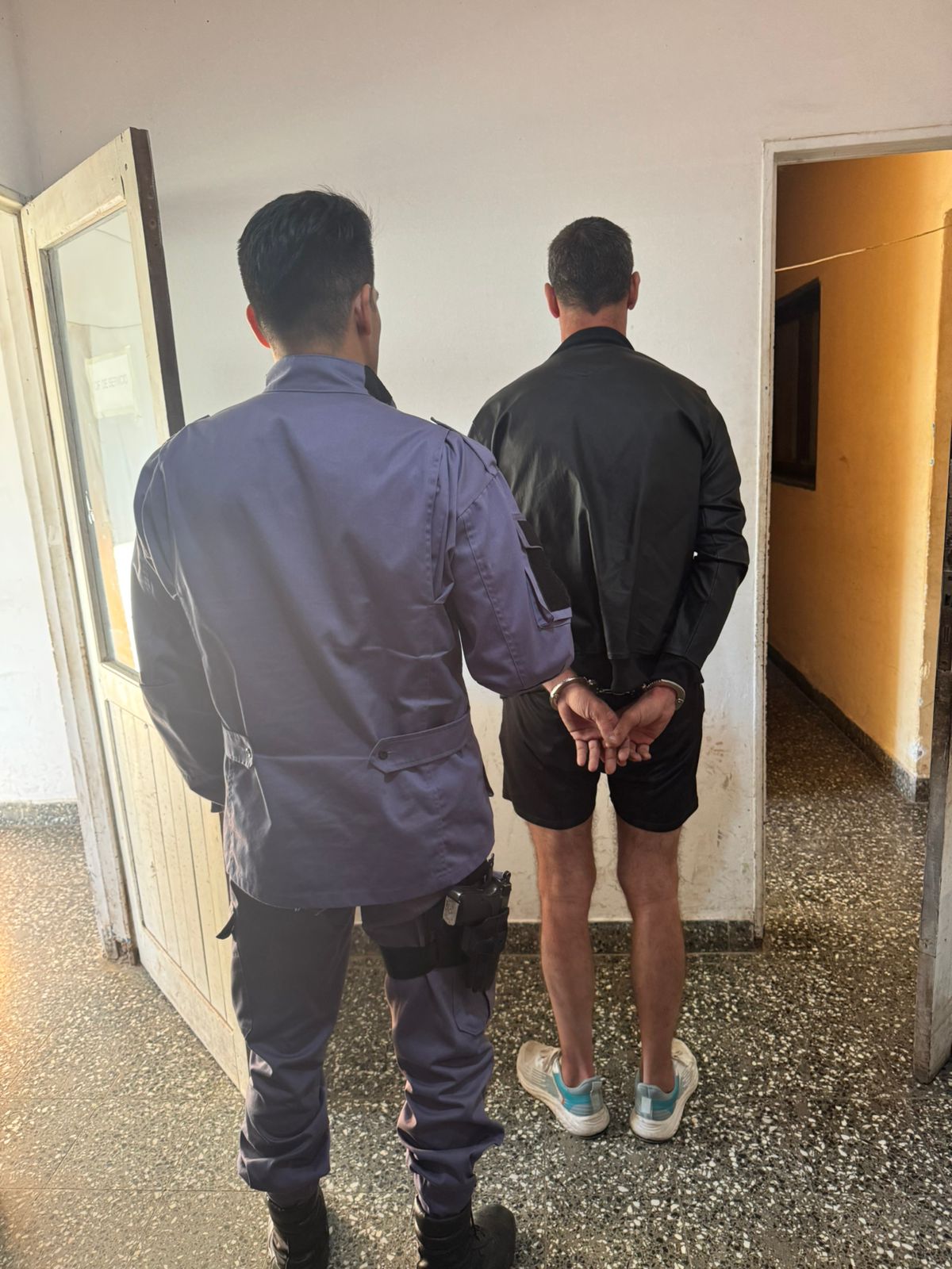 Villa Ángela: DENUNCIARON SU DESAPARICION Y LO HALLARON FUERA DE LA CASA DE SU EX