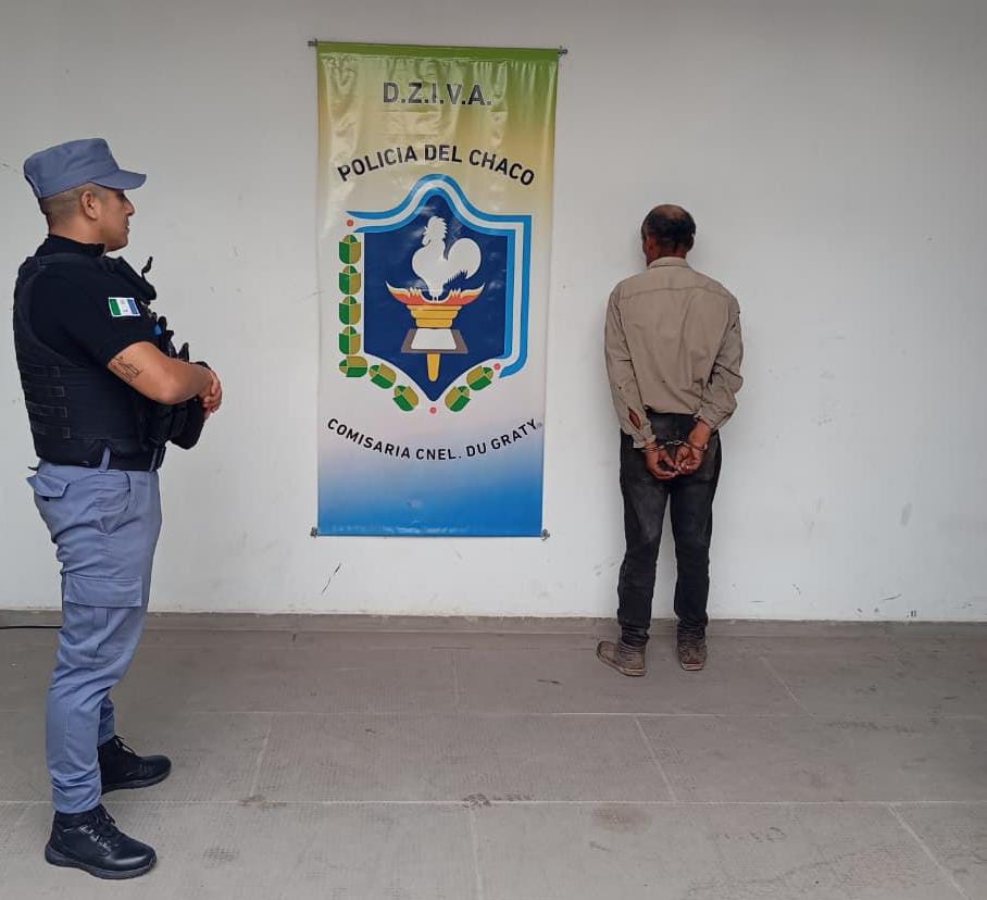 ESCLARECEN ROBO Y APREHENDEN A UN HOMBRE EN CORONEL DU GRATY