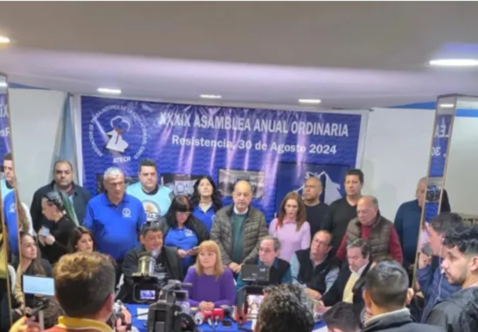 GREMIALISTAS DOCENTES DEL CHACO CONVOCAN A MARCHA POR LA RESTITUCIÓN DE LA CLÁUSULA GATILLO