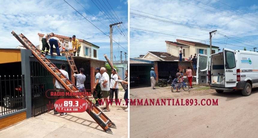 Villa Angela: LIMPIABA EL TECHO DE SU CASA, RESBAL&Oacute; Y CAYO.