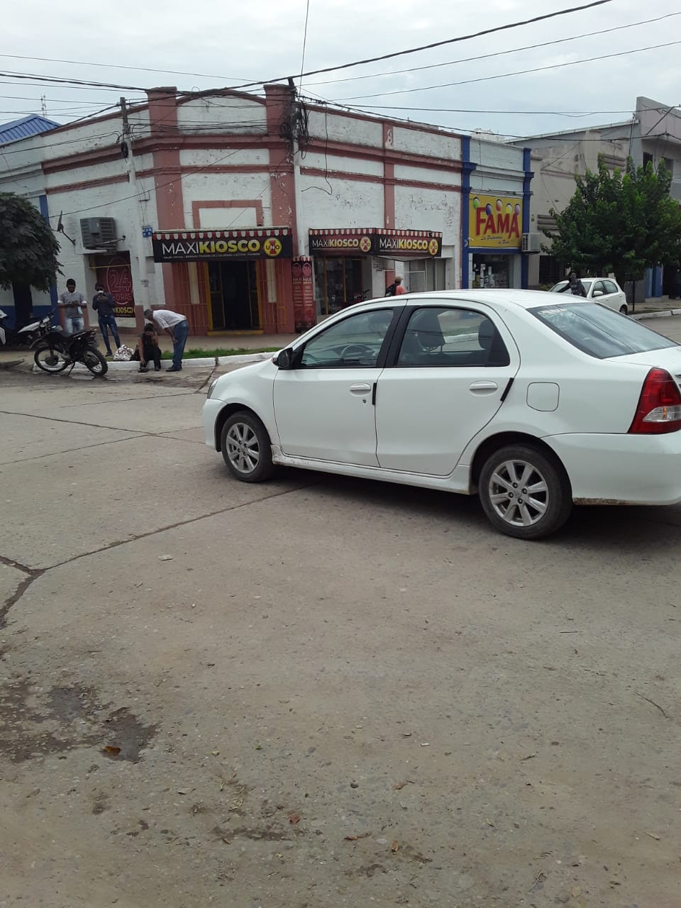 Villa Angela: ACCIDENTE DE TRANSITO ENTRE UNA MOTOCICLETA Y UN AUTOMOVIL.