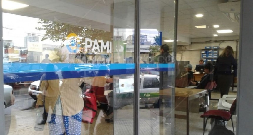 PAMI pagar&aacute; a jubilados los fondos de los bolsones de mercader&iacute;a