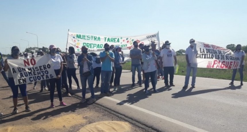 Protesta de docentes en San Bernardo: &ldquo;Volveremos a las aulas solo con un sueldo digno&rdquo;