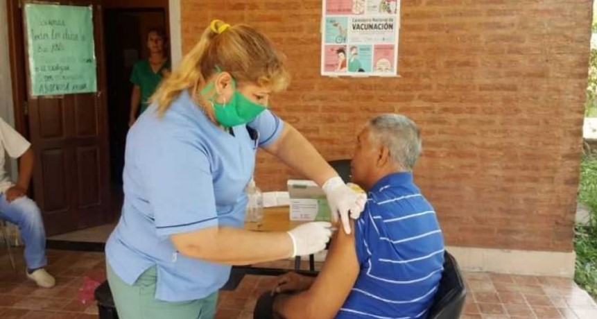 Este lunes comienza la vacunaci&oacute;n para adultos mayores y en la semana se incluir&aacute; a personal docente