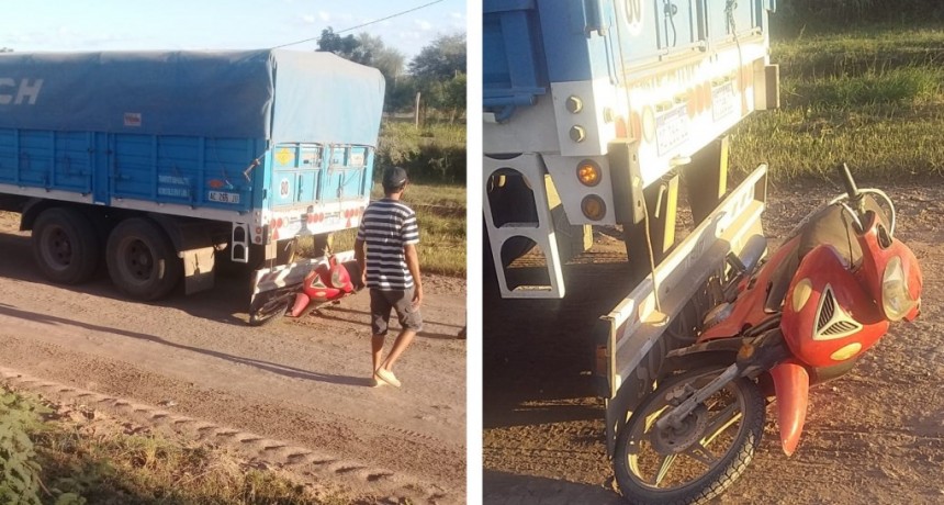 Villa &Aacute;ngela: ACCIDENTE DE TR&Aacute;NSITO ENTRE UN CAMI&Oacute;N Y UNA MOTO DEJ&Oacute; A UN HOMBRE CON LESIONES