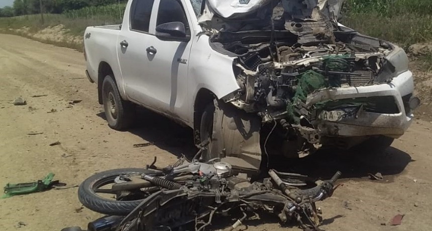 Gancedo: Fatal accidente| DOS J&Oacute;VENES PERDIERON LA VIDA TRAS CHOCAR CONTRA UNA CAMIONETA