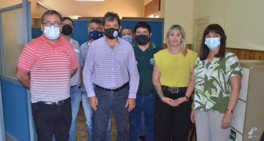 Villa &Aacute;ngela: CASO MARTIN Y CAMIONEROS| HUBO ACUERDO: Dos trabajadores se afiliaron al Sindicato de Camioneros y dos fueron despedidos como Afiliados de Comercio