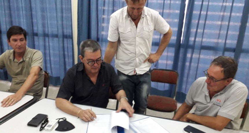 Villa &Aacute;ngela: EL IESVA AGREG&Oacute; DOS NUEVAS CARRERAS| GUILLERMO BUYATTI: &ldquo;Apuntamos a mejorar y potenciar los recursos humanos de otros sectores&rdquo;