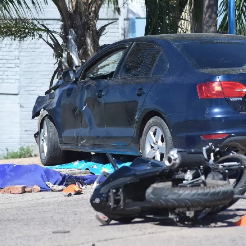 Margarita Bel&eacute;n: DOS J&Oacute;VENES MURIERON Y OTROS EST&Aacute;N HERIDOS TRAS UN TERRIBLE ACCIDENTE 