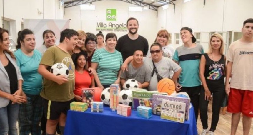 Junto a su par &ldquo;Resistencia Ciudad Solidaria&rdquo;: La fundaci&oacute;n Muchas entreg&oacute; donaciones al Centro Terap&eacute;utico Villa &Aacute;ngela
