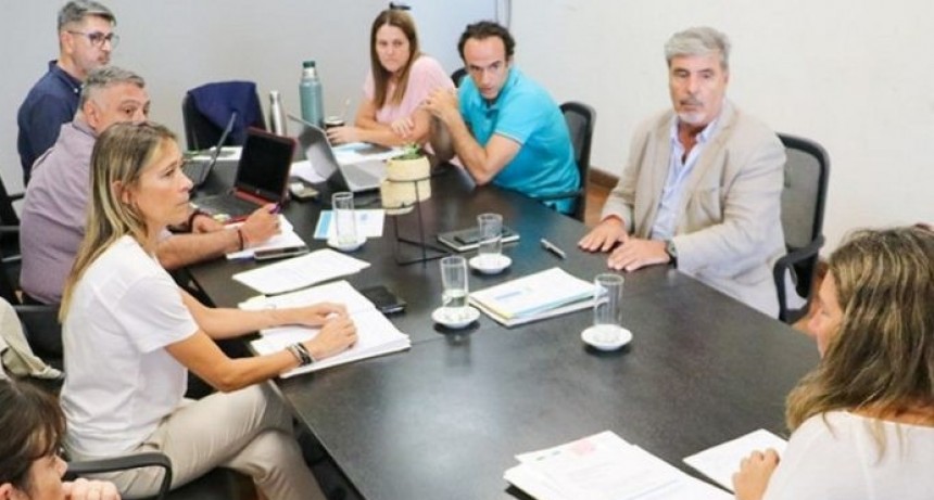 LA PRIMERA &ldquo;EXPOAPI Y ENCUENTRO AP&Iacute;COLA&rdquo; SE REALIZAR&Aacute; EN CHACO