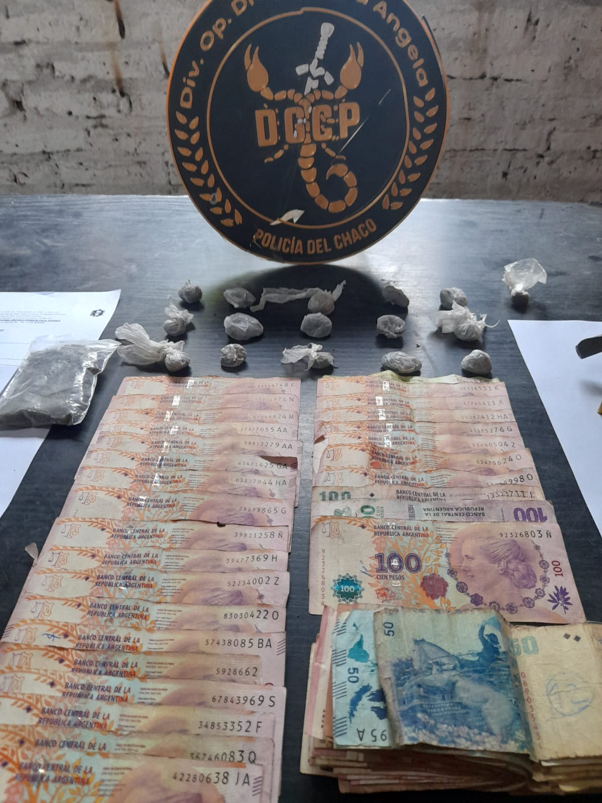 Villa &Aacute;ngela: ALLANARON UN PRESUNTO B&Uacute;NKER E INCAUTARON MARIHUANA Y UN ARMA DE FUEGO