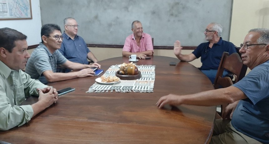 Villa &Aacute;ngela: PAPP RECIBI&Oacute; A MIEMBROS DE LA COMISI&Oacute;N DE AUTOMOVILISMO