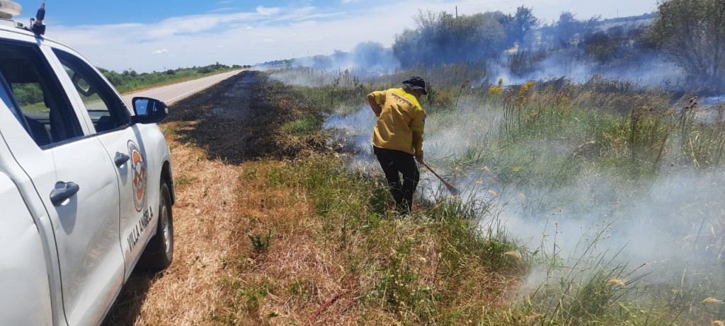 Villa Ángela: CON UN PROMEDIO DE 16 A 20 INCENDIOS POR SEMANA, DESDE LA DIVISIÓN BOMBEROS BRINDAN RECOMENDACIONES PARA EVITARLOS