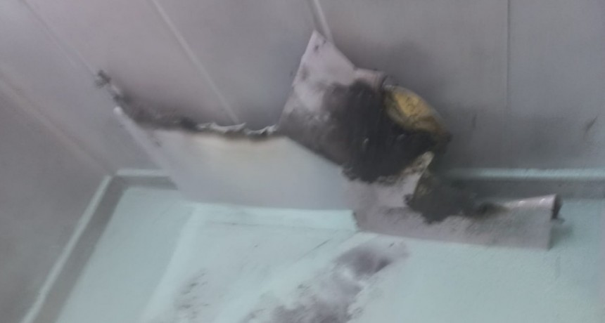 Villa &Aacute;ngela: ALARMA POR UN PRINCIPIO DE INCENDIO EN LA INSTALACI&Oacute;N EL&Eacute;CTRICA DEL PODER JUDICIAL