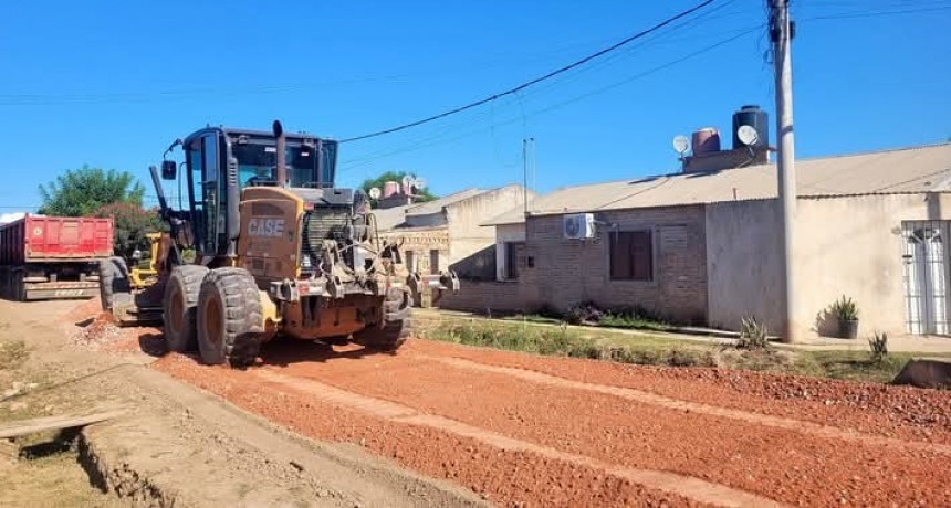 Villa &Aacute;ngela: 200 NUEVOS METROS DE CALLE DE RIPIO EN EL BARRIO 100 VIVIENDAS DEL LOTE 20