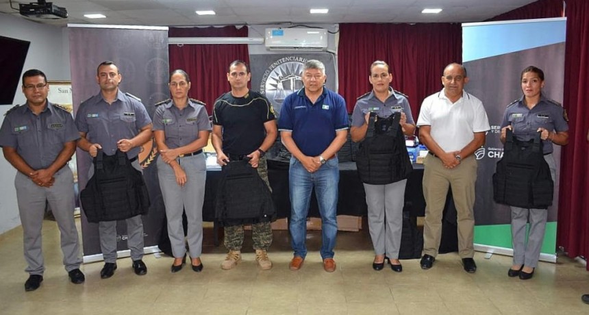 EL GOBIERNO PROVINCIAL CONTIN&Uacute;A EQUIPANDO A LAS FUERZAS POLICIALES