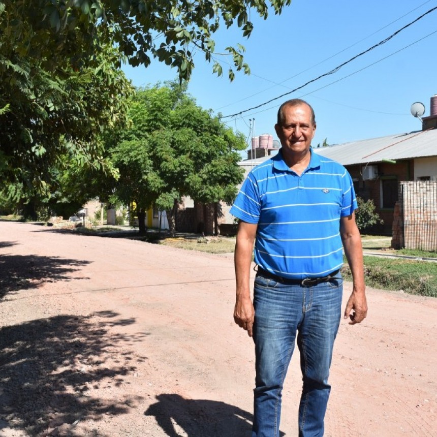 MUNICIPALIDAD DE VILLA &Aacute;NGELA AVANZA CON OBRAS EN EL BARRIO 100 VIVIENDAS Y PROGRESO 