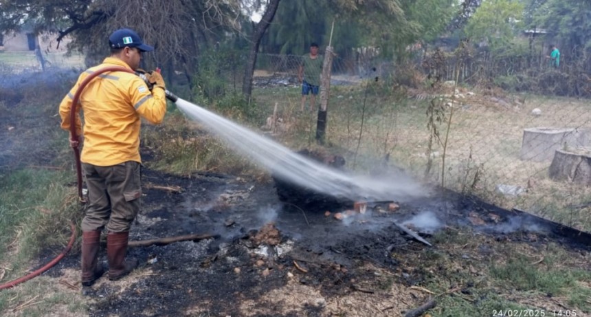 Villa &Aacute;ngela: BOMBEROS SOFOCO TRES INCENDIOS DE RESIDUOS Y PASTIZALES EN LA JORNADA DE ESTE 24 DE FEBRERO