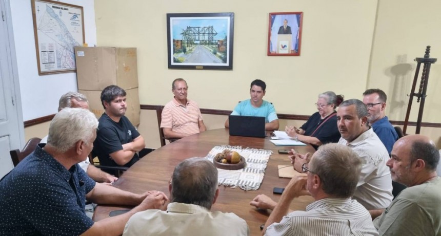 EL INTENDENTE ADALBERTO PAPP SE REUNI&Oacute; CON LA COMISI&Oacute;N DE EMERGENCIA PARA ABORDAR LA CR&Iacute;TICA SITUACI&Oacute;N AGROPECUARIA
