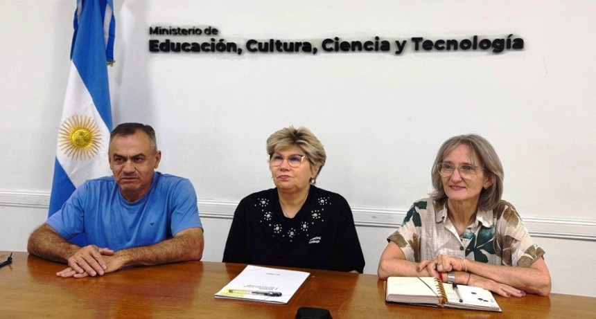 M&Aacute;S DE 9000 DOCENTES CHAQUE&Ntilde;OS INICIARON LA CAPACITACI&Oacute;N "APRENDO LEYENDO" QUE FORTALECE LA ENSE&Ntilde;ANZA DE LA LECTURA EN EL AULA