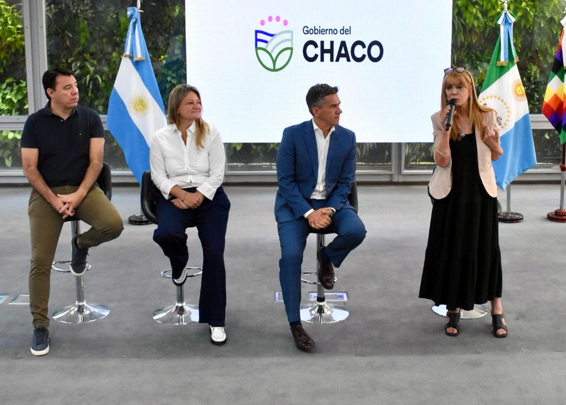 INSSSEP: EL GOBERNADOR ZDERO Y DUMRAUF ENTREGARON ELEMENTOS E INSUMOS ORTOP&Eacute;DICOS PARA MEJORAR LA CALIDAD DE VIDA DE AFILIADOS