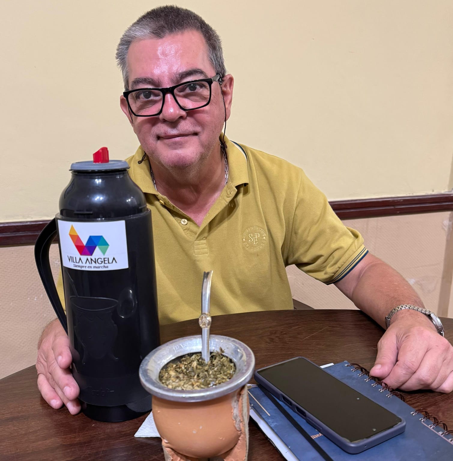 GUILLERMO BUYATTI DETALLÃ EL PETITORIO ENTREGADO AL GOBERNADOR ZDERO