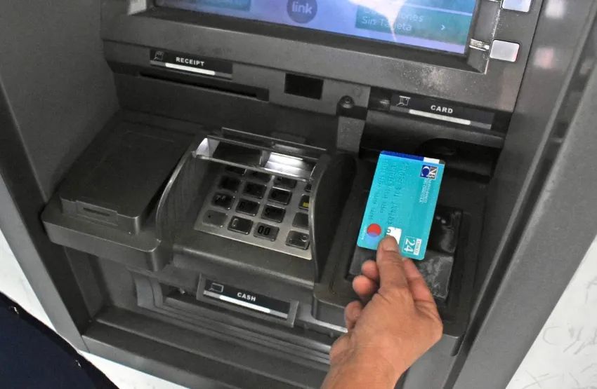 EL GOBIERNO PROVINCIAL ANUNCI&Oacute; EL  PAGO DE SUELDOS DE LA ADMINISTRACI&Oacute;N P&Uacute;BLICA