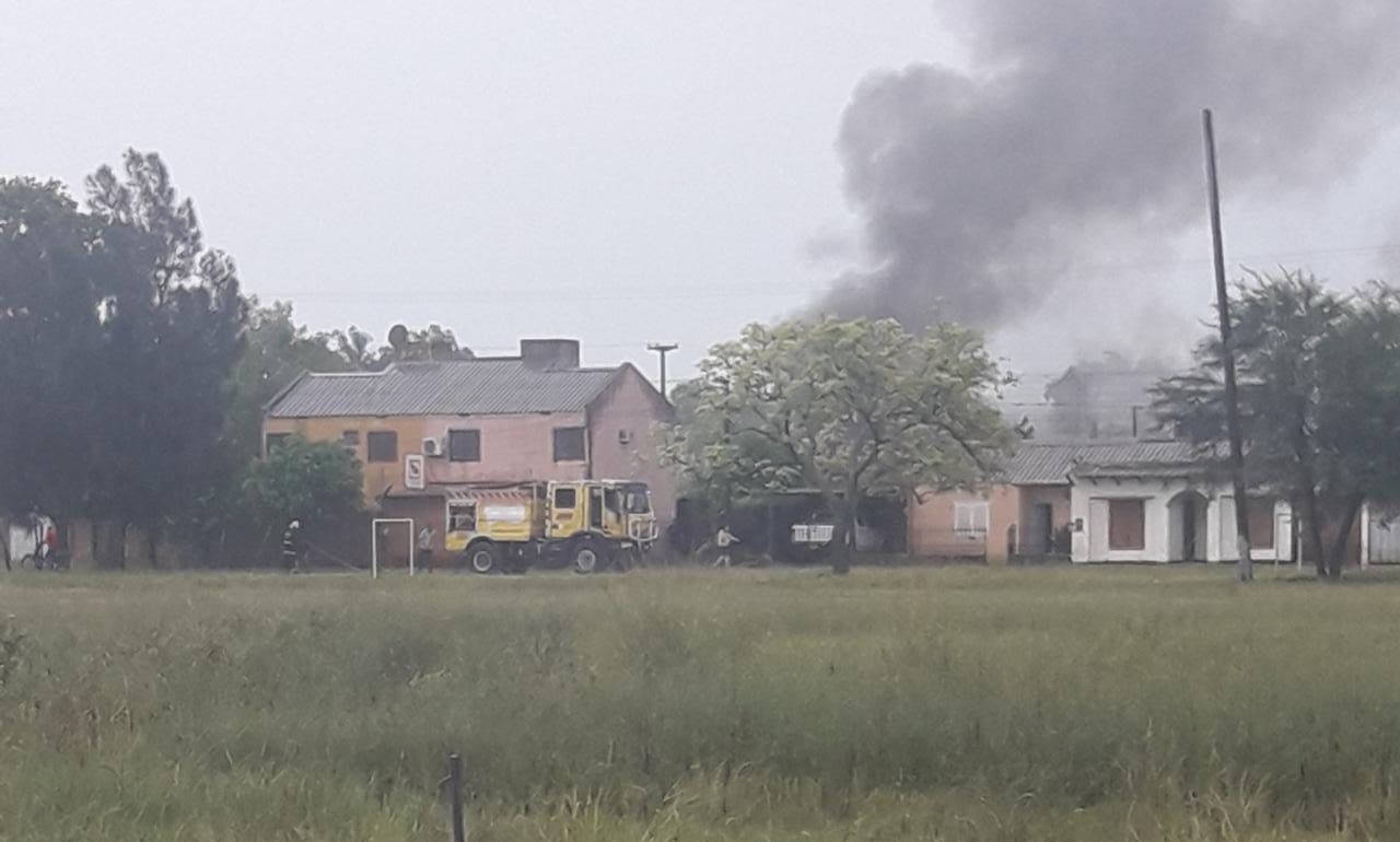 Villa Angela: Incendio de una vivienda del barrio Independencia